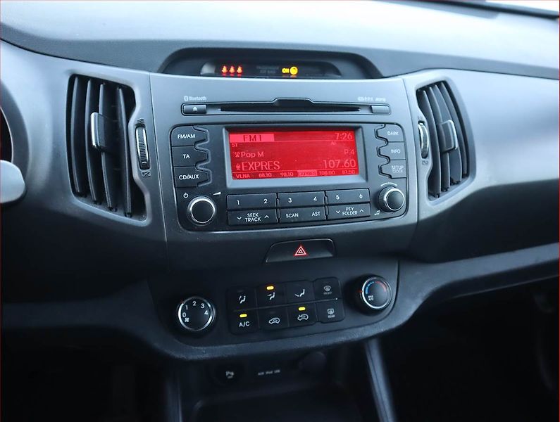Kia Sportage (2011) 2.0 CRDi, 4X4, Serv.kniha - fotka 12 z 17