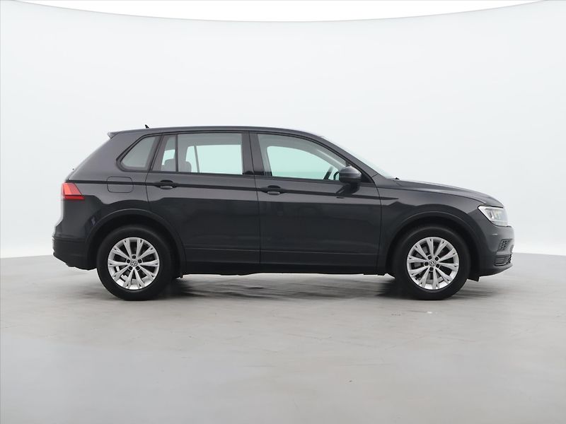 Volkswagen Tiguan 1.4 TSI 110kW LED Navi 1.Maj. - fotka 7 z 29