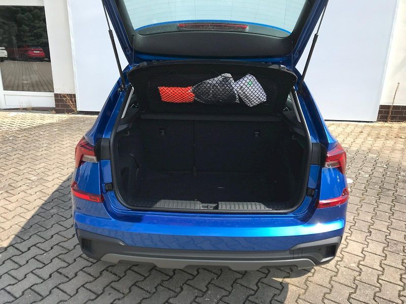 Škoda Kamiq (2025) SELECTION 1,0 TSI - fotka 24 z 25