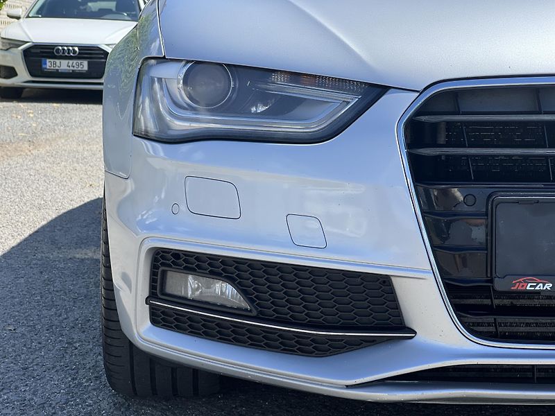 Audi A4 Avant 3.0TDi V6 180kw QUATTRO S-LINE - fotka 39 z 44