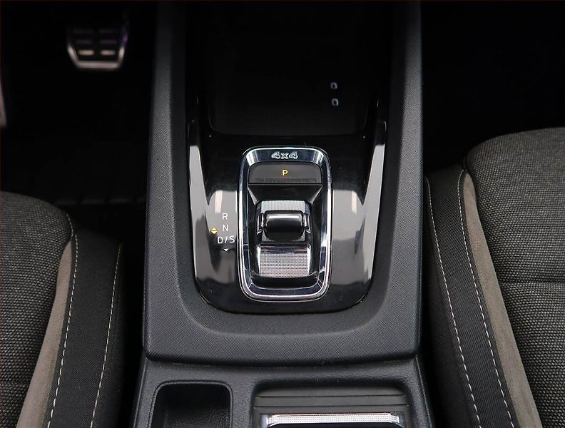 Škoda Octavia (2021) Scout 2.0 TDI, Scout, 4x4 - fotka 13 z 32