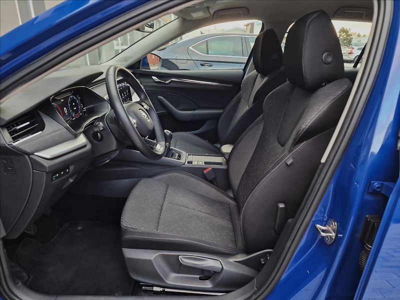 Škoda Octavia 2.0 TDI Style Combi,ČR,1.Maj. - fotka 19 z 50