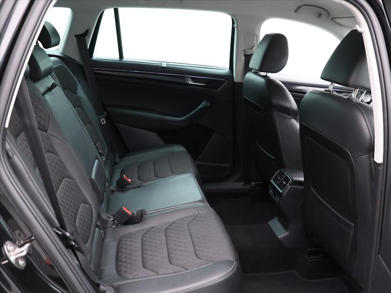 Škoda Kodiaq 2,0 TDI 147kW DSG Style 4x4 CZ - fotka 12 z 34