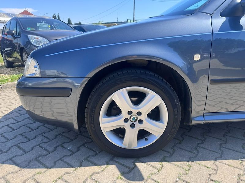 Škoda Octavia (2006) 1,6 MPI 75 KW STK - fotka 14 z 44