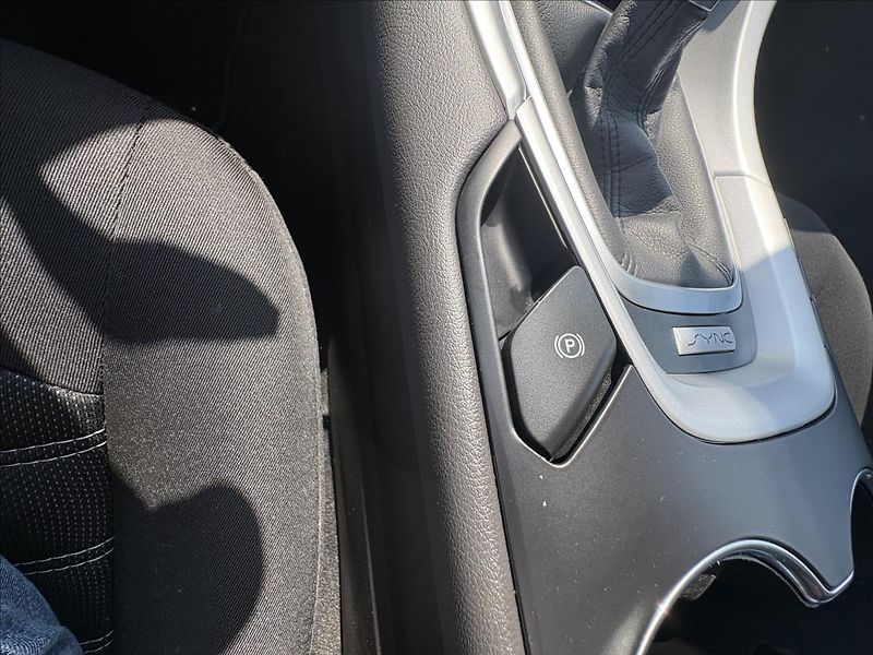 Ford Mondeo 2,0 TDCi110kW,Led,ACC,Nav,Výhř - fotka 11 z 41