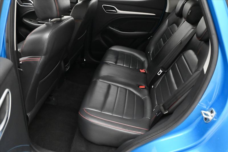 MG ZS 1,0 TGI 82 kW Elegance Záruka - fotka 14 z 29