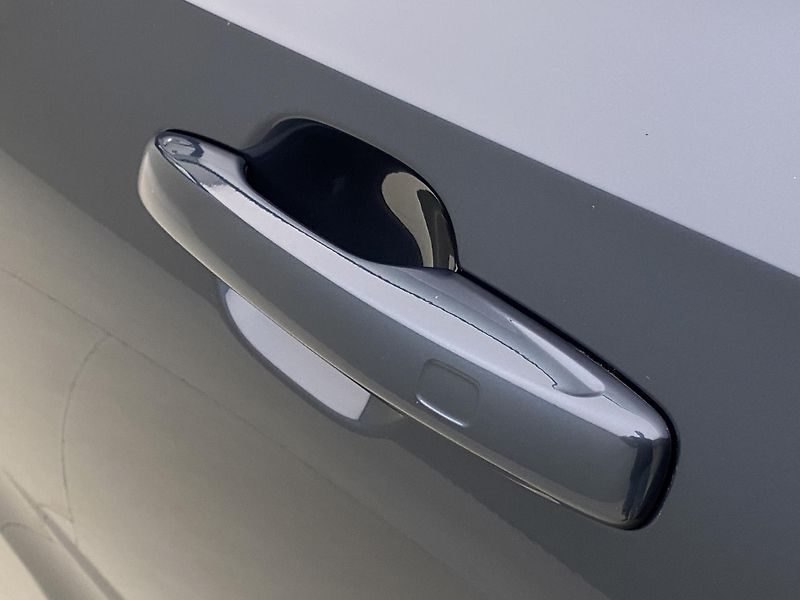 Volvo V90 T8 AWD RECHARGE DARK PLUS AUT - fotka 35 z 65