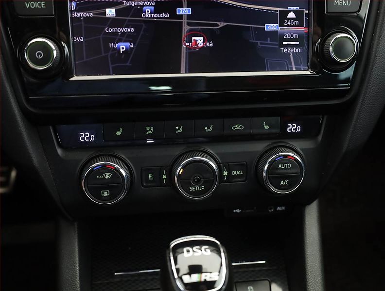 Škoda Octavia (2014) RS 2.0 TDI, Automat, Kůže - fotka 12 z 20