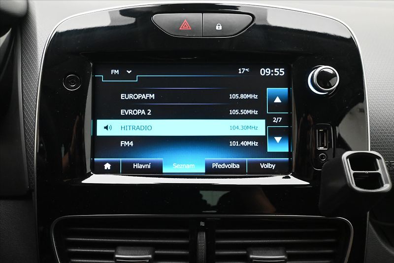 Renault Clio 0,9 TCE 66 kW Limited Záruka a - fotka 19 z 29