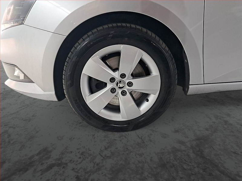 Škoda Fabia (2018) 1.0 TSI, Tempomat - fotka 14 z 18