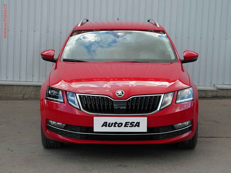 Škoda Octavia (2017) 2.0 TDi 4x4, ČR, Style, DSG - fotka 2 z 24