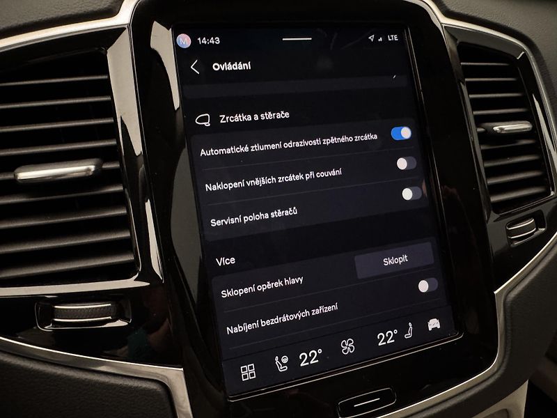Volvo XC90 B5 AWD ULTIMATE AUT  - fotka 43 z 52