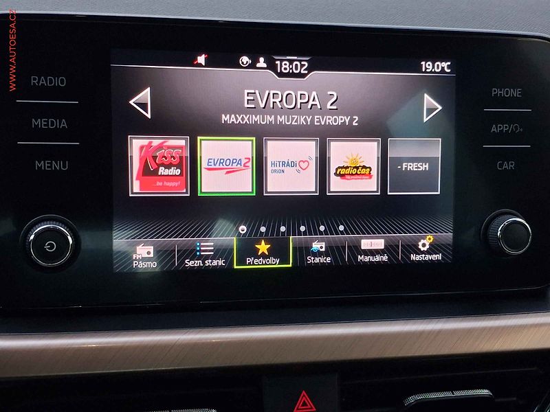 Škoda Scala (2022) 1.5 TSi, 2.maj,ČR, Style, LED - fotka 15 z 17