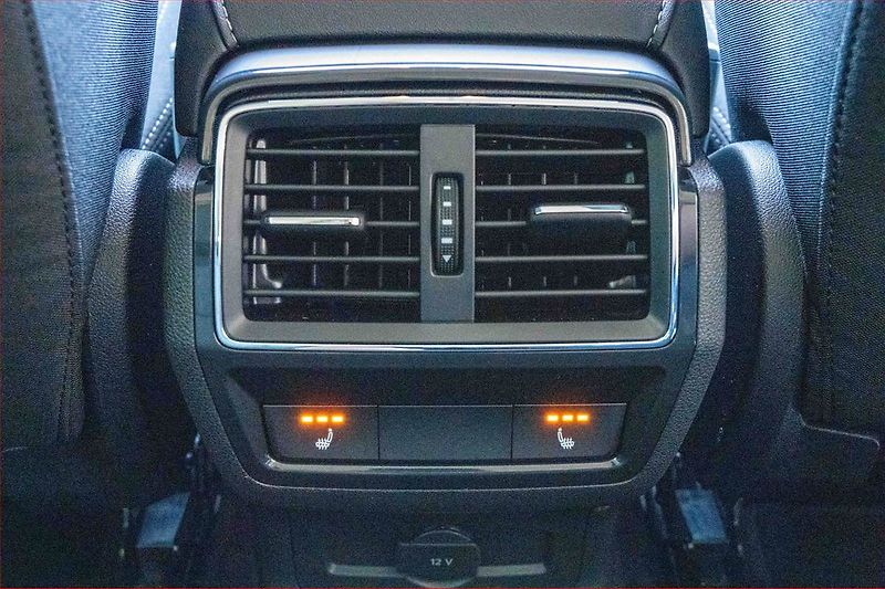 Škoda Karoq (2021) Style 2.0 TDI - fotka 22 z 23