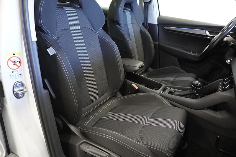 Škoda Karoq (2018) 1.5i 110 kW STYLE AUTOMAT - fotka 32 z 37