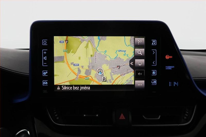 Toyota C-HR (2017) 1.8 Hybrid, Automat - fotka 18 z 20