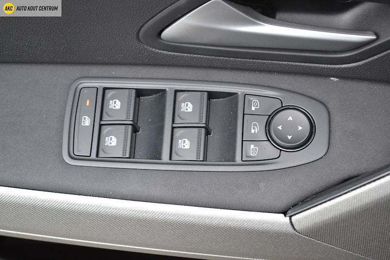 Dacia Bigster JOURNEY HYBRID 155 - fotka 58 z 61