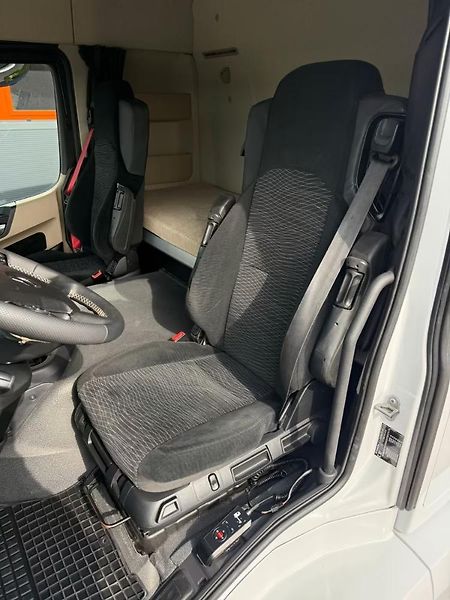Mercedes-Benz Actros (2018) 2530 6x2 chlaďák EURO 6 - fotka 15 z 19