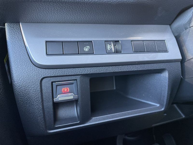 Toyota ProAce Verso Executive Skyview kůže - fotka 14 z 28