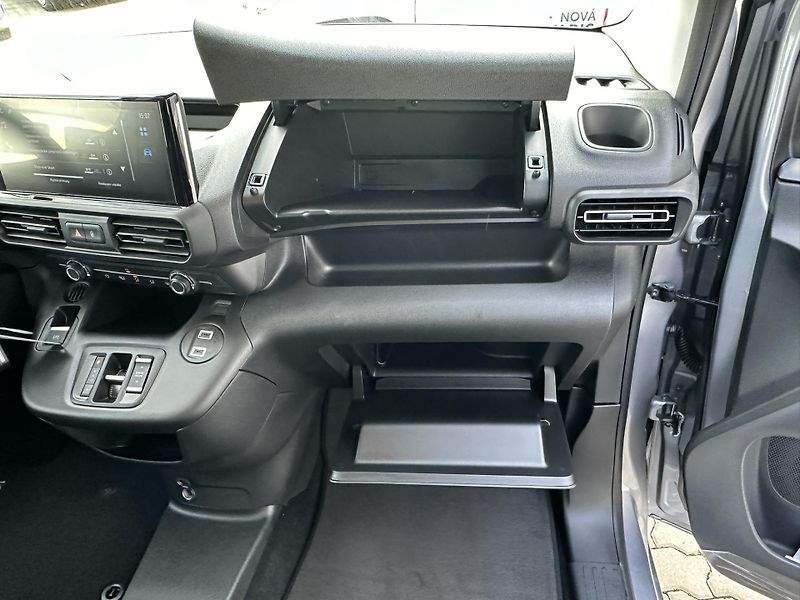 Toyota ProAce City Verso (2026) 1.5D-8A/T - LONG 7S BUSINESS - fotka 10 z 26