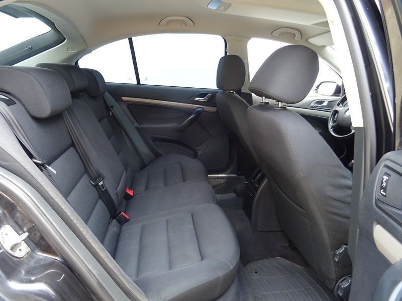 Škoda Octavia (2004) 1.9TDI,77kW,tažné - fotka 15 z 17