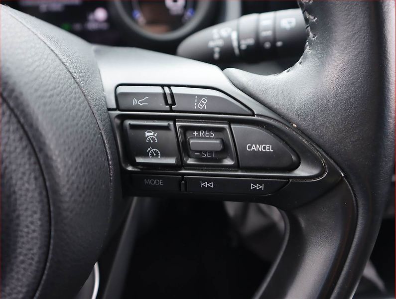 Toyota Yaris (2021) Style 1.5 Hybrid, Automat - fotka 17 z 21