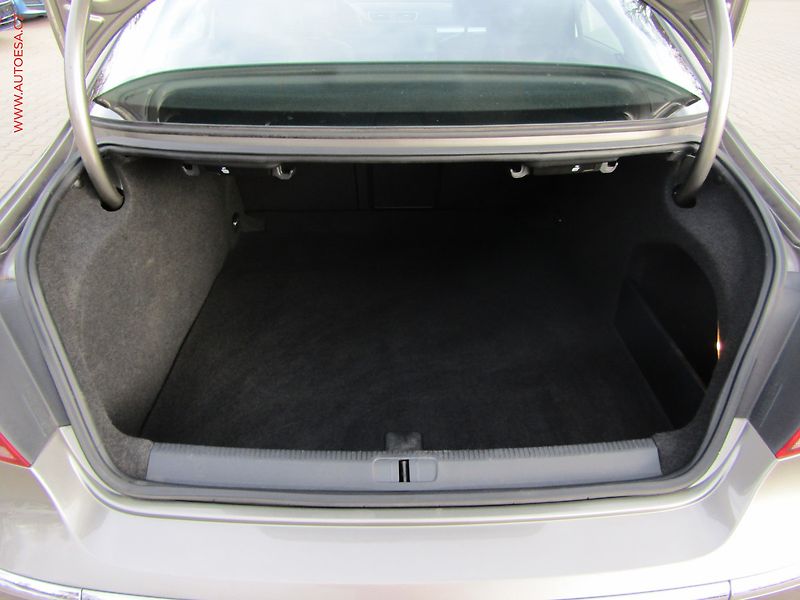 Volkswagen CC (2012) 2.0TDI, ČR, Sport, bixen - fotka 7 z 23