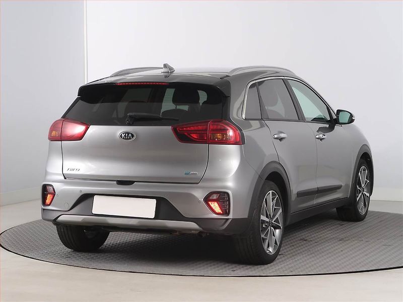 Kia Niro (2021) Hybrid, Automat, ČR,1.maj - fotka 5 z 18