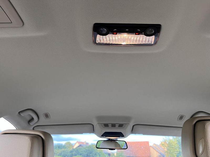 BMW Řada 7 740 LI,LONG,240KW,MINISTERSTVO - fotka 33 z 49
