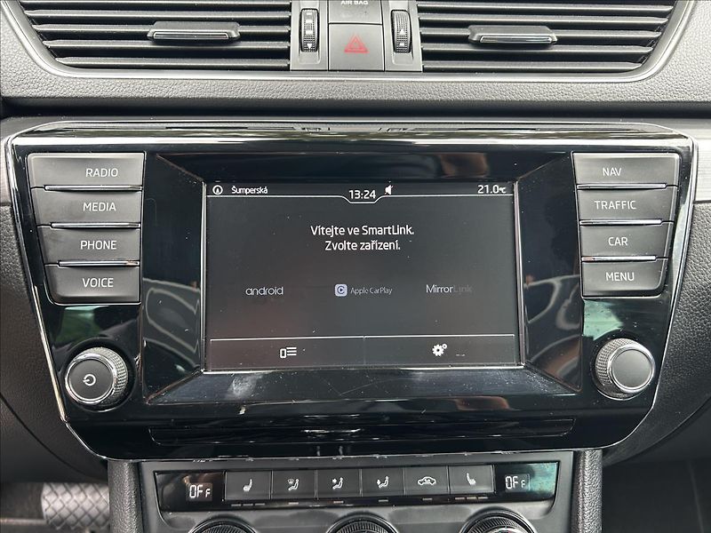 Škoda Superb 2,0 TDi DSG  BIXEN NAVI 1xMaji - fotka 19 z 50