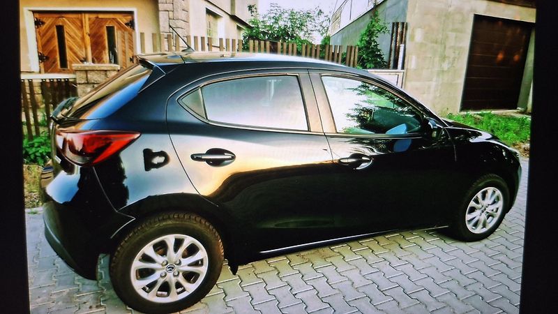 Mazda 2 1.5 sport  66kw  facelit - fotka 3 z 39