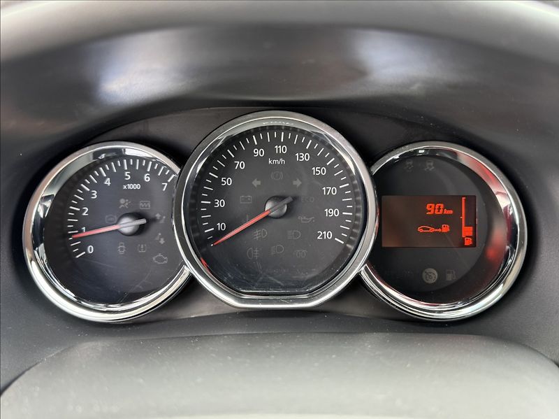 Dacia Logan 1,2 i 16V MCV KLIMA 1.maj ČR - fotka 29 z 50