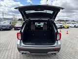 Ford Explorer 3,0 V6 PHEV Platinum AWD 7Míst - náhled 15