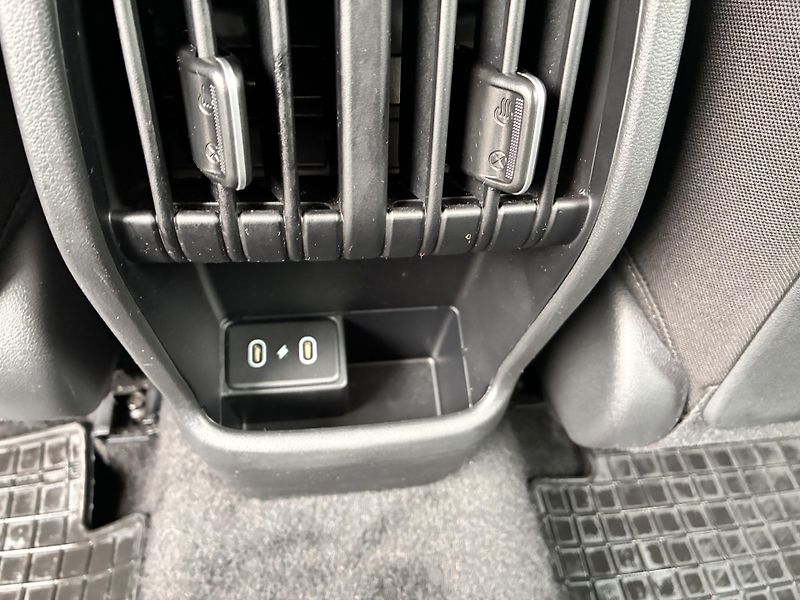 Hyundai Kona 1.0-88KW,AUTOMAT REZERVACE - fotka 15 z 34