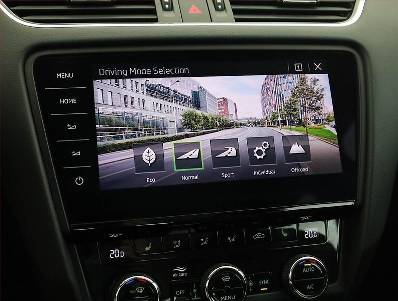 Škoda Octavia (2019) Scout 2.0 TDI, 4X4, Automat - fotka 16 z 20