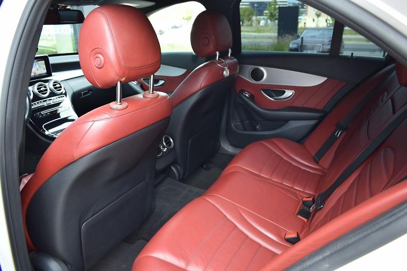 Mercedes-Benz Třídy C (2014) C220d/AMG paket/Sound motoru - fotka 13 z 26