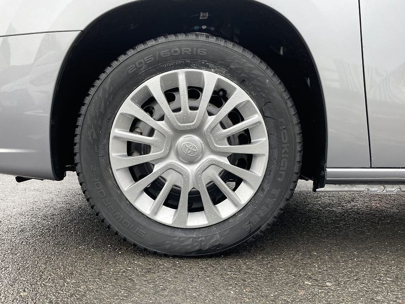 Toyota ProAce City Verso 1.5D MT 130k Business 7S - fotka 10 z 27