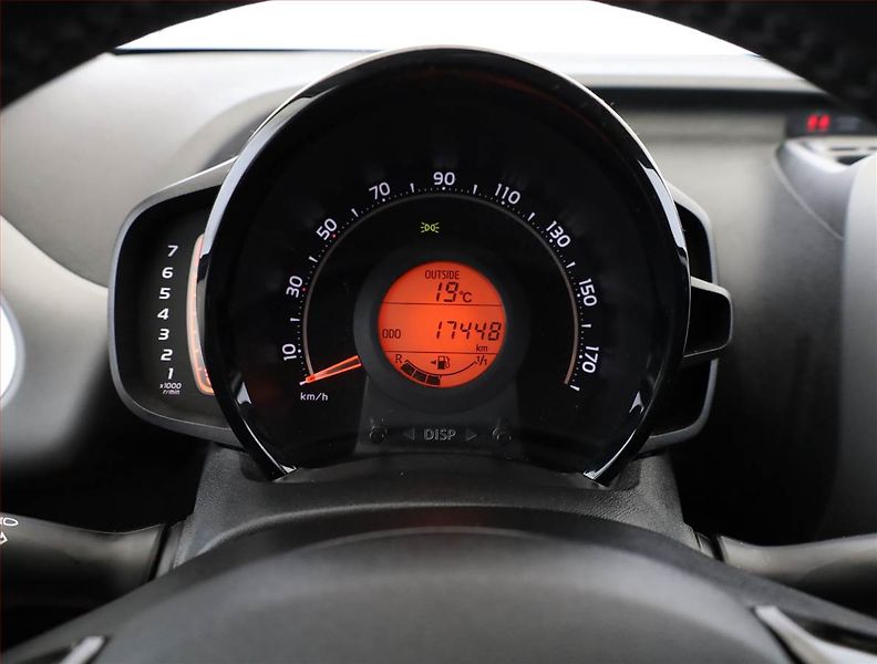 Toyota Aygo (2020) 1.0 VVT-i, Serv.kniha - fotka 8 z 16