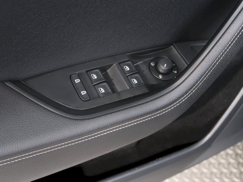 Škoda Superb (2021) STYLE 2.0TDI 147KW 4x4 DSG LED - fotka 33 z 36