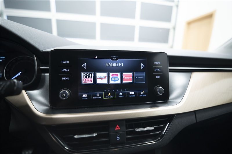 Škoda Scala 1,0 TSI STYLE 1. MAJITEL ČR - fotka 28 z 36