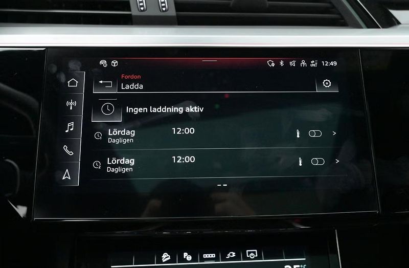 Audi Q8 e-tron 55 Q S-Line SoH 94% 360k Pano  - fotka 16 z 24