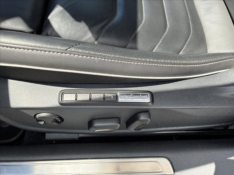 Volkswagen Arteon 2,0 TSI 206 KW,R-LINE,KŮŽE - fotka 12 z 31
