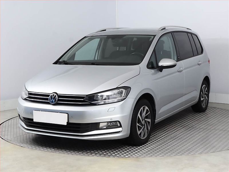 Volkswagen Touran (2017) Comfortline 1.4 TSI, Automat - fotka 2 z 18