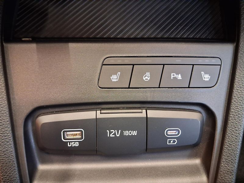 Kia Stonic (2026) 1,0 T-GDi GPF SPIN  - fotka 9 z 9