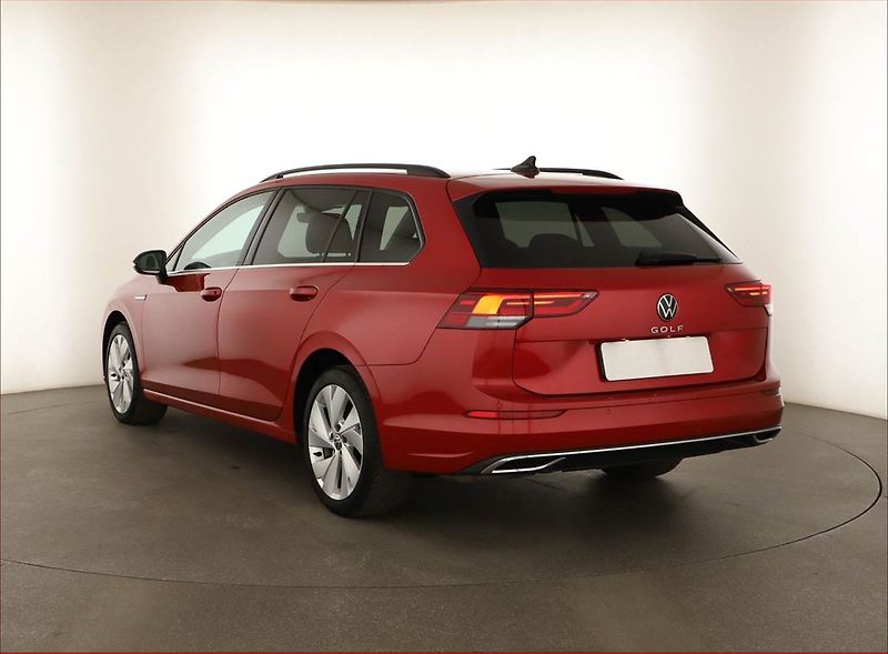 Volkswagen Golf (2021) Style 2.0 TDI - fotka 4 z 17
