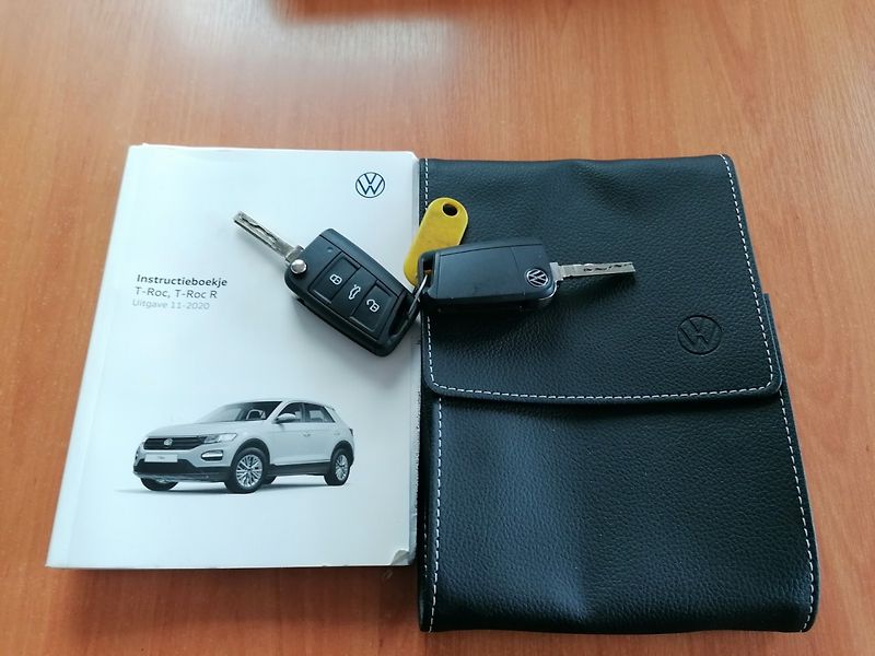 Volkswagen T-Roc (2021) 1.5 TSi DSG 110kW Pano,Kůže - fotka 28 z 29
