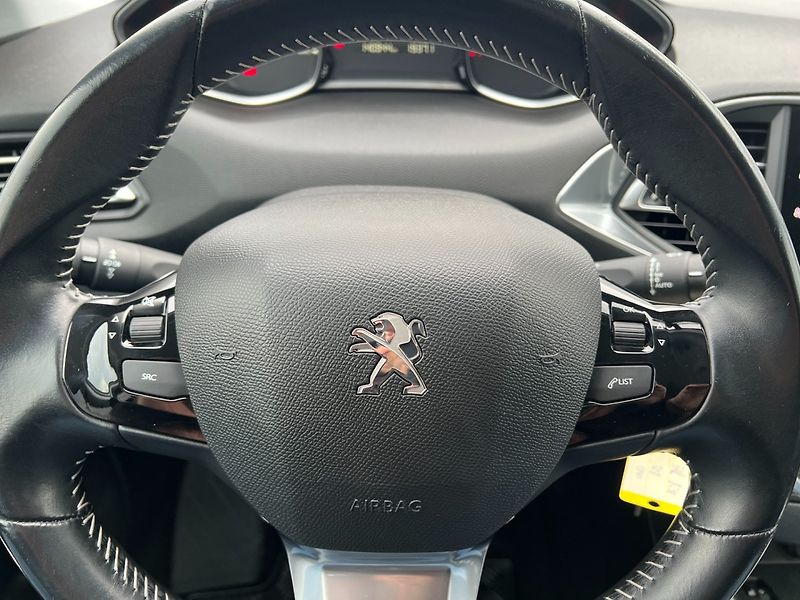 Peugeot 308 (2019) SW 1.2PT 96kW! ČR+1.majitel! - fotka 26 z 35