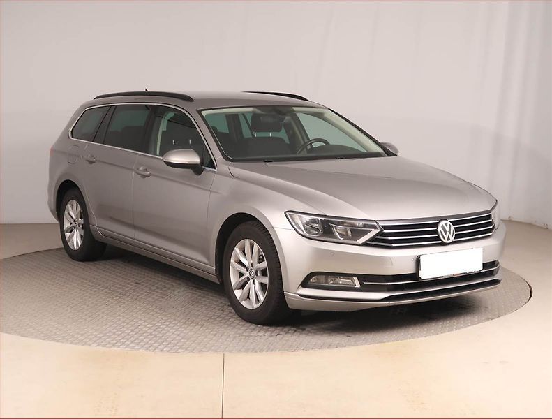 Volkswagen Passat (2016) 2.0 TDI, Automat, Navi - fotografie inzerátu