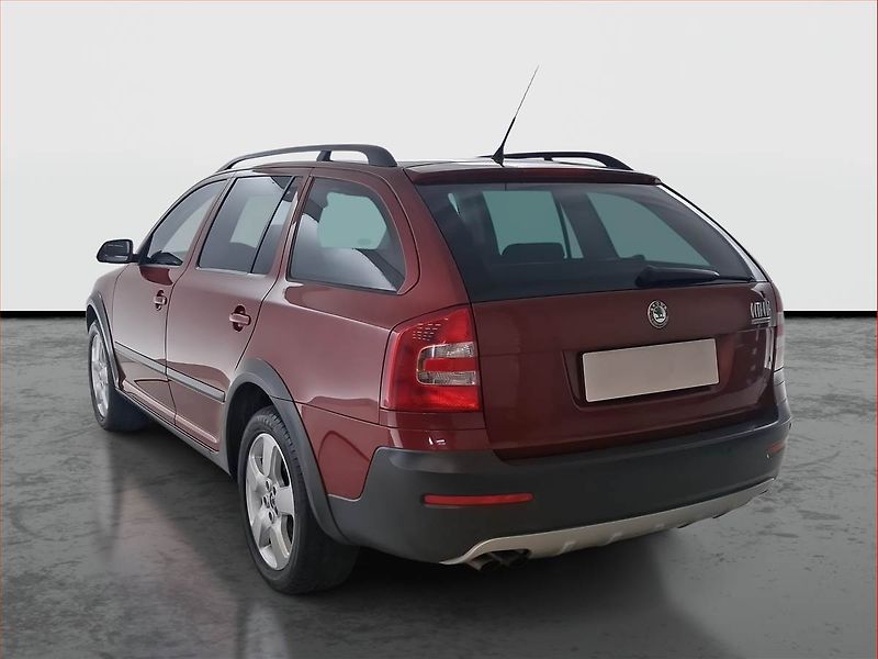 Škoda Octavia (2009) Scout 2.0 TDI, 4X4 - fotka 4 z 16