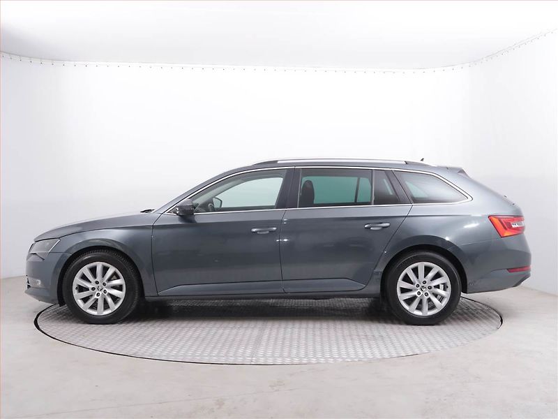 Škoda Superb (2019) 2.0 TDI, Automat, Navi - fotka 3 z 23